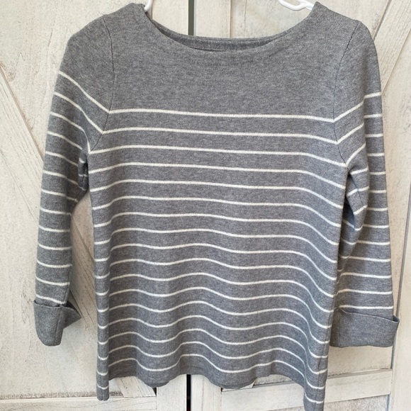 Tahari Sweaters - Tahari Stripe Sweater 3/4 Sleeve Women’s Size Small Gray & White Preppy